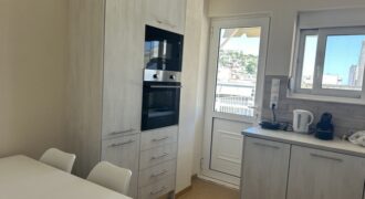 Λαμια -Κεντρο Ενοικιαζεται Διαμερισμα 82 τμ