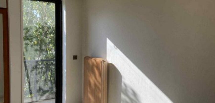 Λαμια-Ενοικιαζεται στη Καλυβιων διαμερισμα 90τμ 2ου οροφου.