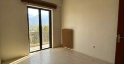 Λαμια-Ενοικιαζεται στη Καλυβιων διαμερισμα 90τμ 2ου οροφου.