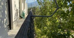 Λαμια-Ενοικιαζεται στη Καλυβιων διαμερισμα 90τμ 2ου οροφου.