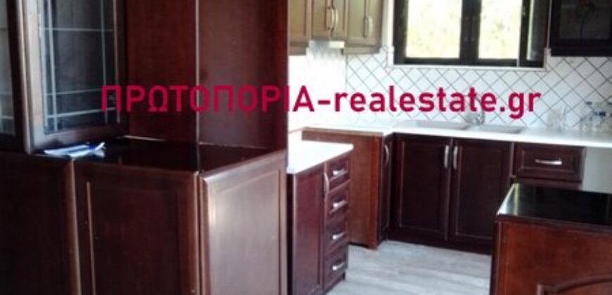 Λαμια-Ενοικιαζεται στη Καλυβιων διαμερισμα 90τμ 2ου οροφου.