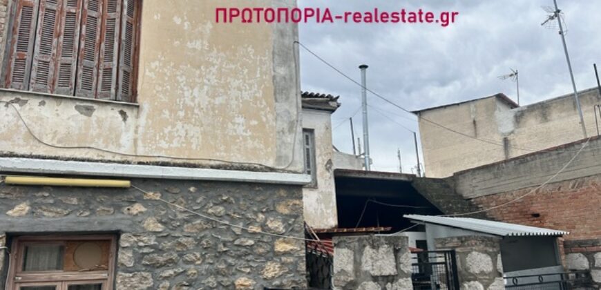 Ν.Μαγνησια με Αποκλειστικοτητα,Πωλειται εντος Γωνιακου οικοπεδου 264τμ οικημα.