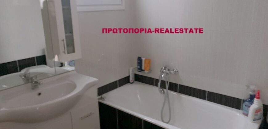 Λαμια-Κεντρο Ενοικιαζεται Τριαρι Πληρως Ανακαινισμενο,και Επιπλωμενο Μοντερνας Αισθητικης.