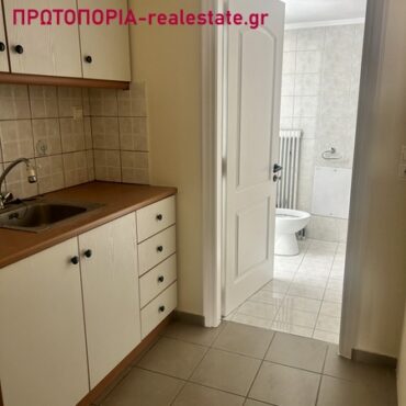 Λαμια-Κεντρο Ενοικιαζεται Επαγγελματικος χωρος,60 τμ ιδανικος για Ιατρειο,Τεχνικα Γραφεια.κα