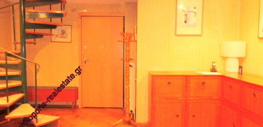 ΜΕΖΟΝΕΤΑ ΔΙΑΚΟΣΙΑ ΤΡΙΑ (203) ΤΜ