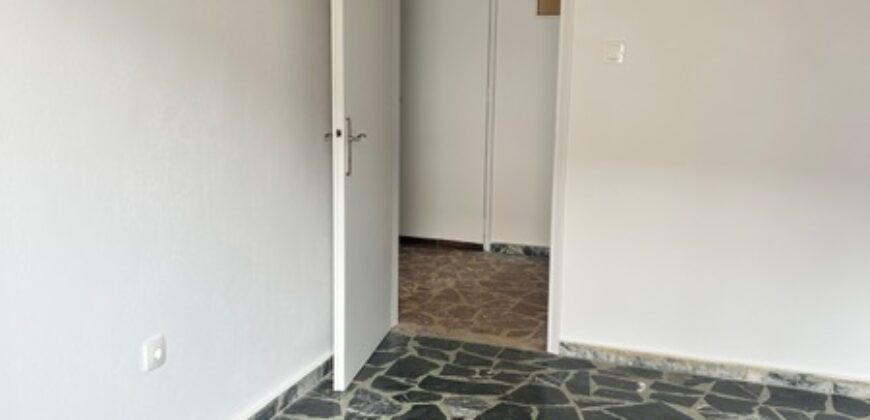 ΚΑΜΜΕΝΑ ΒΟΥΡΛΑ-ΕΝΟΙΚΙΑΖΕΤΑΙ ΓΚΑΡΣΟΝΙΕΡΑ