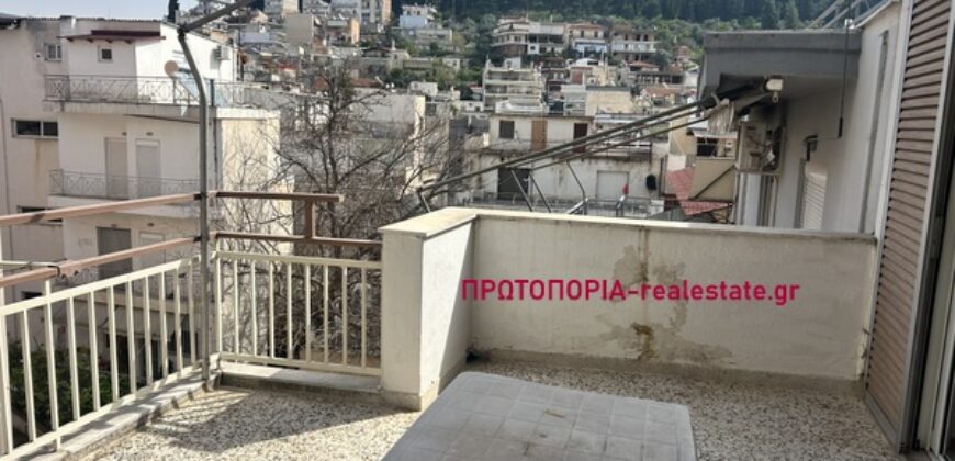 ΕΝΟΙΚΙΑΖΕΤΑΙ δυαρι 60 τμ στο Κεντρο της Λαμιας