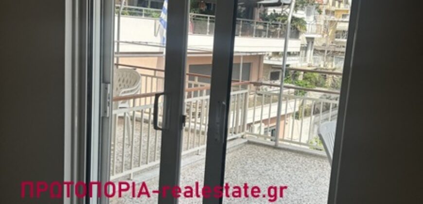 ΕΝΟΙΚΙΑΖΕΤΑΙ δυαρι 60 τμ στο Κεντρο της Λαμιας