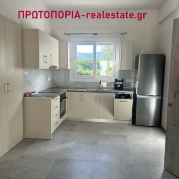 προς ενοικίαση εξαιρετικής κατασκευής νεόδμητο διαμέρισμα, έτους κατασκευής 2026, συνολικής επιφάνειας 70 τ.μ., στον 1ο όροφο, σε προνομιακή παραθαλάσσια τοποθεσία του Δήμου Στυλίδας.