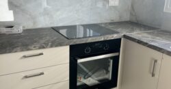 προς ενοικίαση εξαιρετικής κατασκευής νεόδμητο διαμέρισμα, έτους κατασκευής 2026, συνολικής επιφάνειας 70 τ.μ., στον 1ο όροφο, σε προνομιακή παραθαλάσσια τοποθεσία του Δήμου Στυλίδας.
