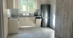 προς ενοικίαση εξαιρετικής κατασκευής νεόδμητο διαμέρισμα, έτους κατασκευής 2026, συνολικής επιφάνειας 70 τ.μ., στον 1ο όροφο, σε προνομιακή παραθαλάσσια τοποθεσία του Δήμου Στυλίδας.