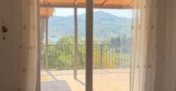 ΠΩΛΕΙΤΑΙ ΕΞΑΙΡΕΤΙΚΗ ΜΟΝΟΚΑΤΟΙΚΙΑ 280 τ.μ. ΜΕ ΠΑΝΟΡΑΜΙΚΗ ΘΕΑ ΣΤΟΝ ΕΥΒΟΪΚΟ ΚΟΛΠΟ ΣΤΟΝ ΑΓΙΟ ΚΩΝΣΤΑΝΤΙΝΟ ΦΘΙΩΤΙΔΑΣ
