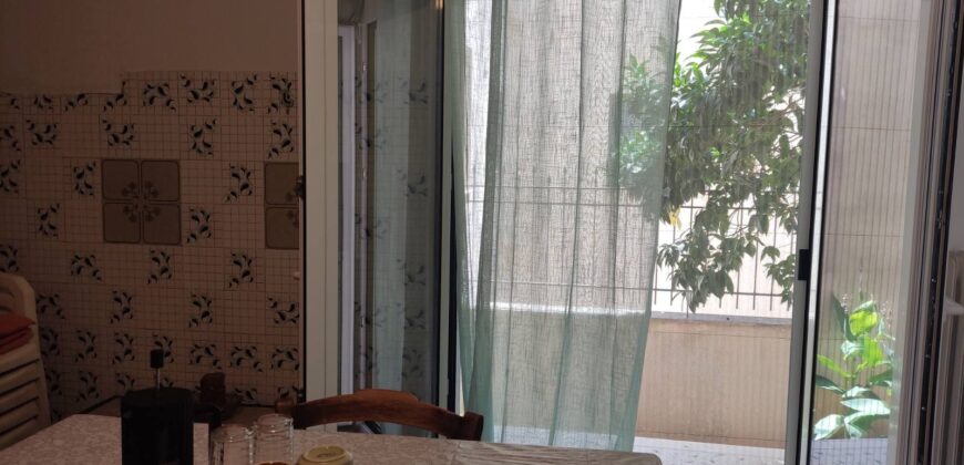 Λαμια-Κεντρο ΕΝΟΙΚΙΑΖΕΤΑΙ δυαρι 54τμ ισογειου οροφου στο κεντρο.