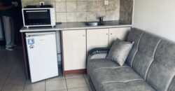 Λαμία – Παγκράτι ενοικιάζεται πλήρως επιπλωμένο στούντιο 1ου ορόφου, επιφάνειας 20 τ.μ., κατασκευής 2008, σε εξαιρετική τοποθεσία με ανοιχτωσιά και όμορφη θέα, καθώς βλέπει σε πάρκο.