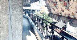 Λαμία – Κέντρο ενοικιάζεται διαμέρισμα 2ου ορόφου, επιφάνειας 81 τ.μ., σε ιδιαίτερα προνομιακή και κεντρική τοποθεσία της πόλης