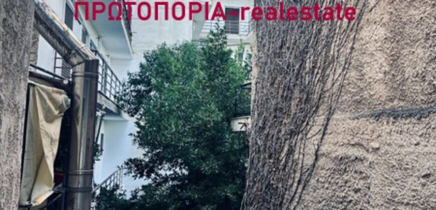 Λαμία – Κέντρο ενοικιάζεται διαμέρισμα 2ου ορόφου, επιφάνειας 81 τ.μ., σε ιδιαίτερα προνομιακή και κεντρική τοποθεσία της πόλης